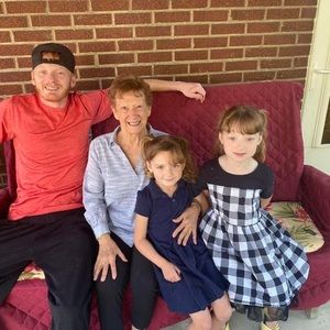 Meet your Posher, Mark